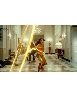 Wonder Woman se apunta a lo de vaciar las salas y se va a Streaming...
