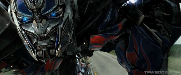El nuevo trailer de Transformers: La Era de la Extinción podria salir con 300: El Origen de un Imperio