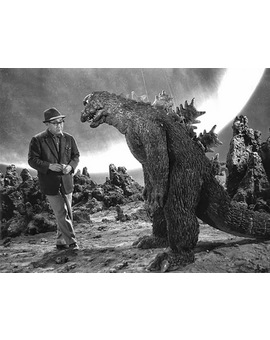 Eiji Tsuburaya en el rodaje de 'Godzilla vs. Monster Zero, AKA Los monstruos invaden la Tierra'