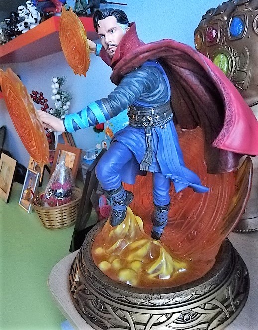 FIgura doctor strange