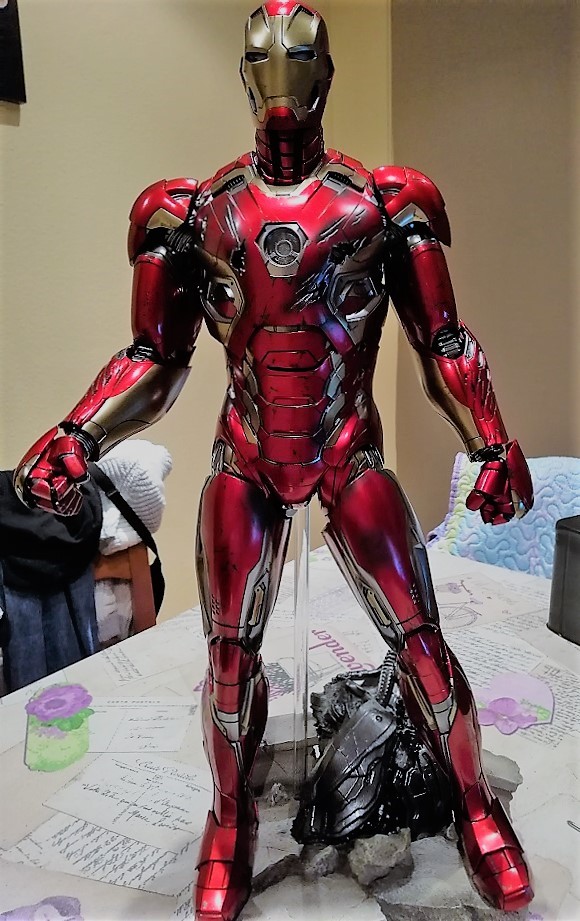Hot toys IRON MAN
