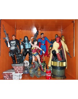 Punisher iron studios y algunas mas