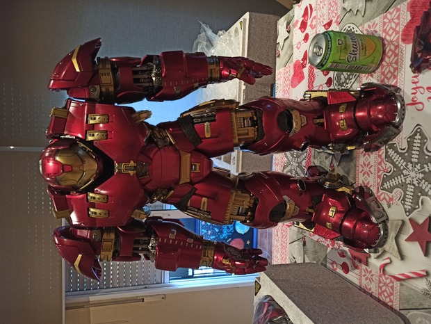 Hulkbuster Hot toys