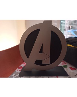 Logo Avengers para statuas