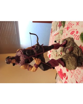Hawkeye statue