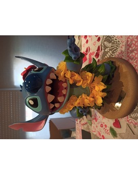 Stich statue