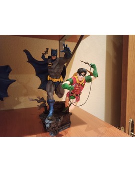 Batman y Robin estatua