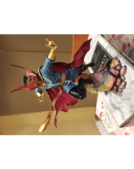 Doctor strange de kotobukiya pero esta vez con la luz encendida