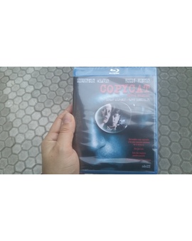Estar en la parada del bus y encontrarte esto, imposible no caer jajaja