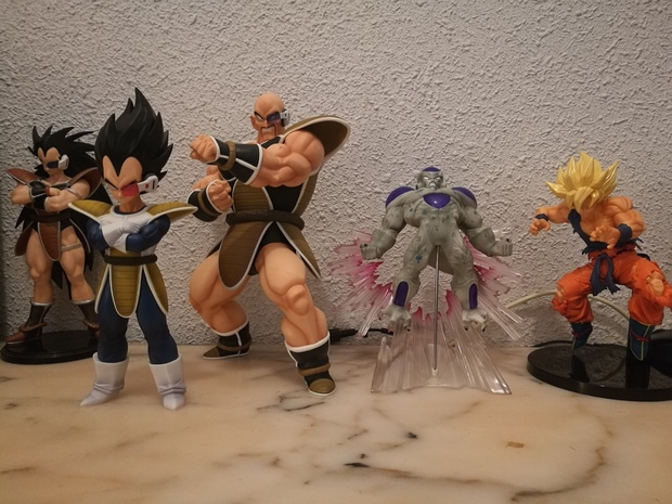 Vegeta y Nappa se unen a la familia