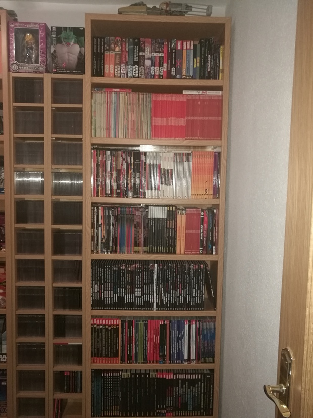 Estantería de los cómics petada!! 
