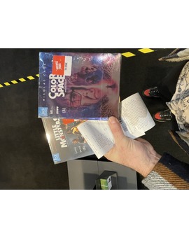 Colour out of the space y little monsters Fnac físico con vales descuento.