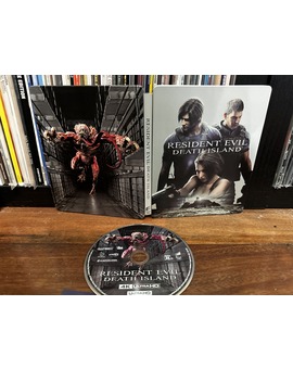 Resident evil: death island steelbook americano….con castellano. 