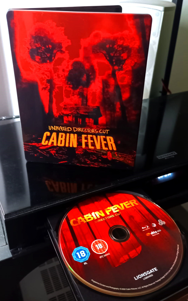 Spooky Season / Sesión 10: Cabin Fever (2002)