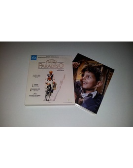 "Hagas lo que hagas, ámalo. Como amabas la cabina del Paradiso cuando eras niño"