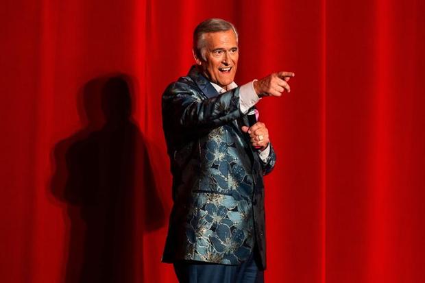 Bruce Campbell le queda poco; ha revelado que debido a su cáncer termina, solo le quedan cinco años