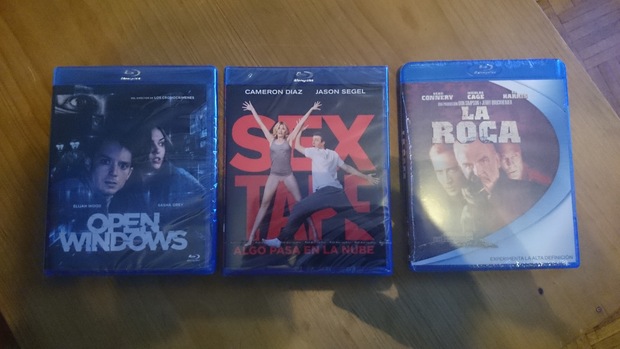 Mi última compra del año,  y con esto llego A las 285 películas...  A ver que nos depara 2015 !!! 