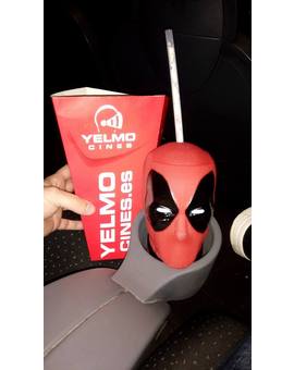 Disfrutando anoche de la maratón deadpool en yelmo cines !!!
