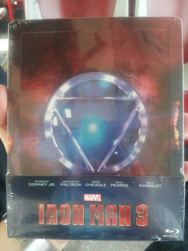 la compre esta mañana temprano, pero ahora he podido subir la foto de la peli iron-man 3