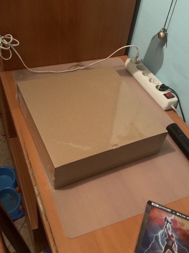 Me comunica mi hermana que la caja blanca de Evangelion ya llegó! 