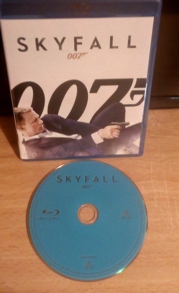 Extraña serigrafía disco Skyfall