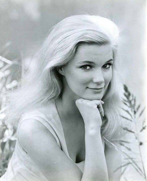 Muere Yvette Mimieux