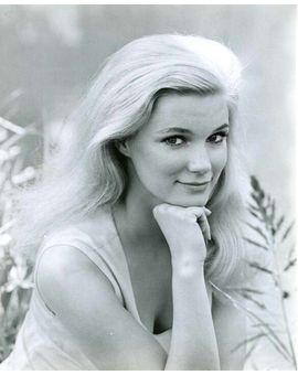 Muere Yvette Mimieux