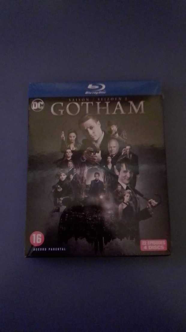Gotham temporada 2 edición francesa con castellano 