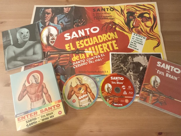 SANTO vs Infernal Men / SANTO vs Evil Brain . Pack Enter SANTO. 2 bds. Edición Limitada Indicator