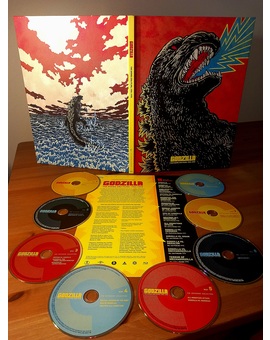 Godzilla- The Show Era Films  1954- 1975 - 8 bds ( 15 Classics) . Edición libro Criterion  USA