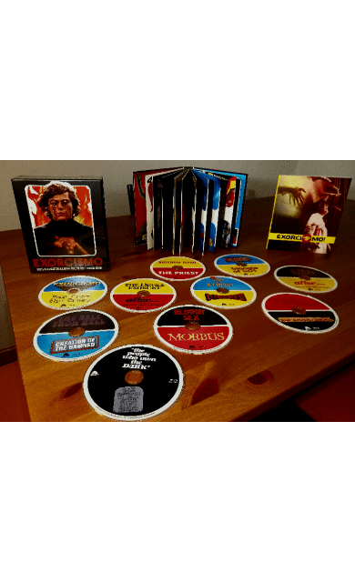 Exorcismo : Defying a Dictator and Raising hell in Post Franco Spain. 10 bds + libro ( 19 películas)