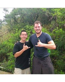 Chris Pratt en el set de JURASSIC WORLD en Hawaii.