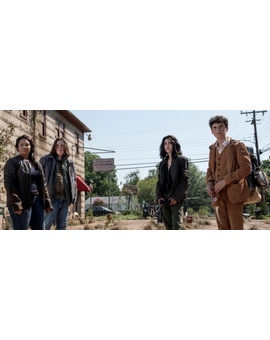 El fin del mundo fue su comienzo. Nuevo tráiler de 'The Walking Dead: World Beyond' 