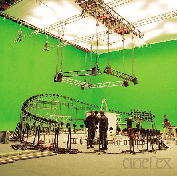 - Rodaje del "time bullet" en 'Matrix -