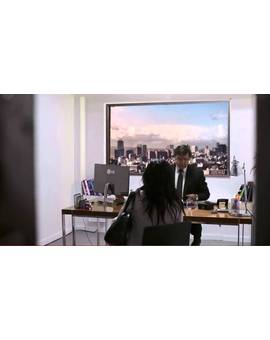 - Broma promocional del televisor LG Ultra HD 84'' -