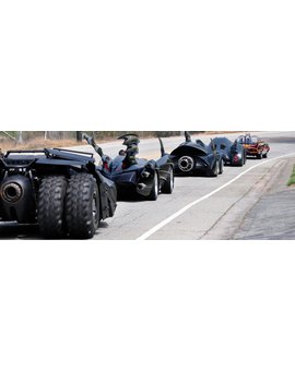 Coches de Batman por la carretera