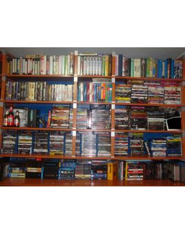 Estantería atemporal (VHS - DVD - Blu Ray)