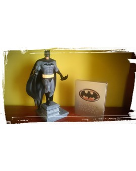 Batman Antología Steelbook + Figura 