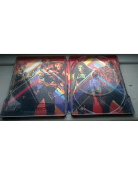 Interior steelbook zavvi