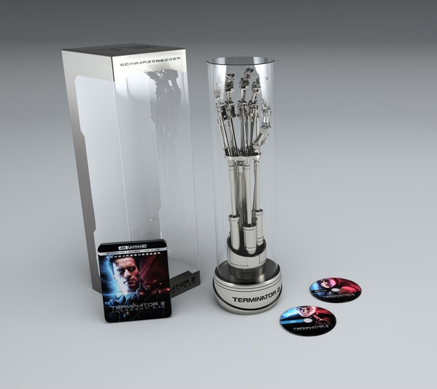 Unboxing Terminator 2: Endoarm