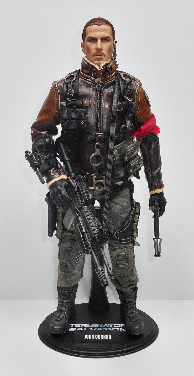 Figura John Connor - Terminator Salvation (Hot Toys)
