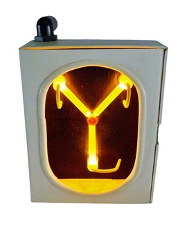 Condensador de Fluzo: Back to the Future - Elaborado por mi: