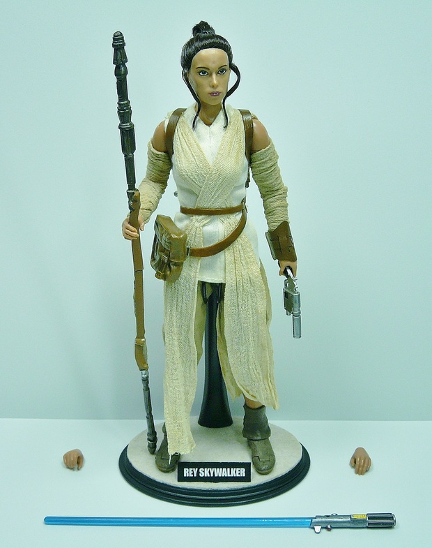 Figura Rey Skywalker - Star Wars: The Force Awakens (Elite Series)