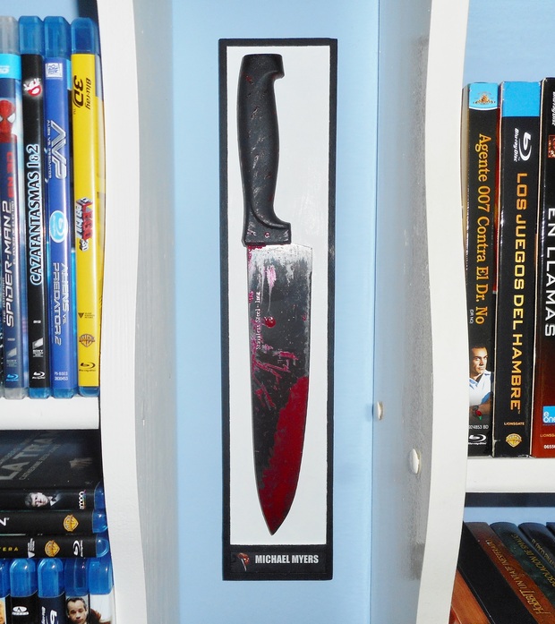 Cuchillo con stand Michael myers: Halloween - Elaborado por mi: