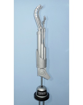 Brazo Endoesqueleto de Terminator 2 con stand - Elaborado por mi: