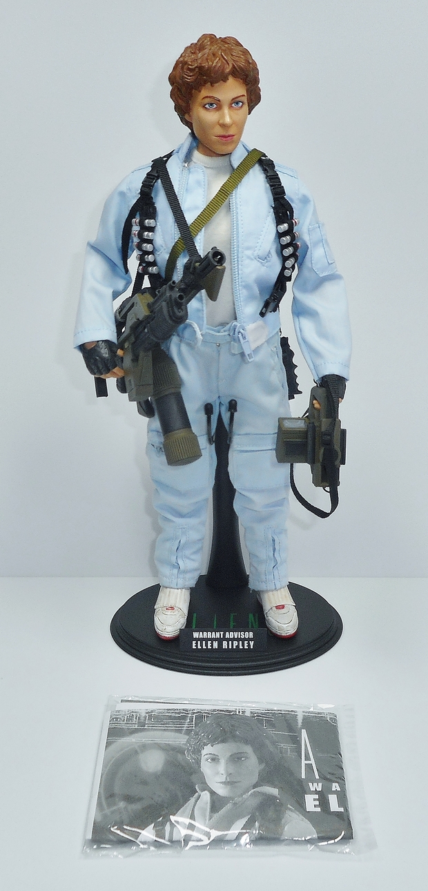 Figura Ellen Ripley - Aliens (Hot Toys)