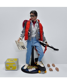 Figura Marty McFly: Through the Boy - Back to the Future (Present Toys)
