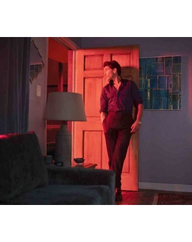 Jon Bernthal en la serie "American Gigolo"