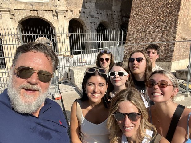 Russell Crowe en el Coliseo de vacaciones 
