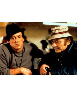 Ha fallecido Burt Young 